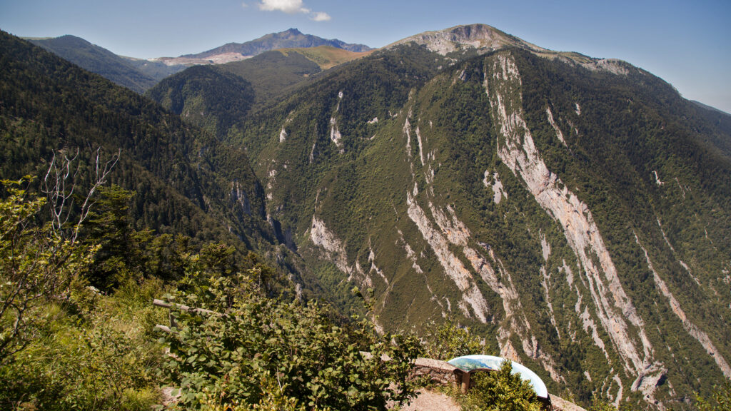 gorges de la frau jcb